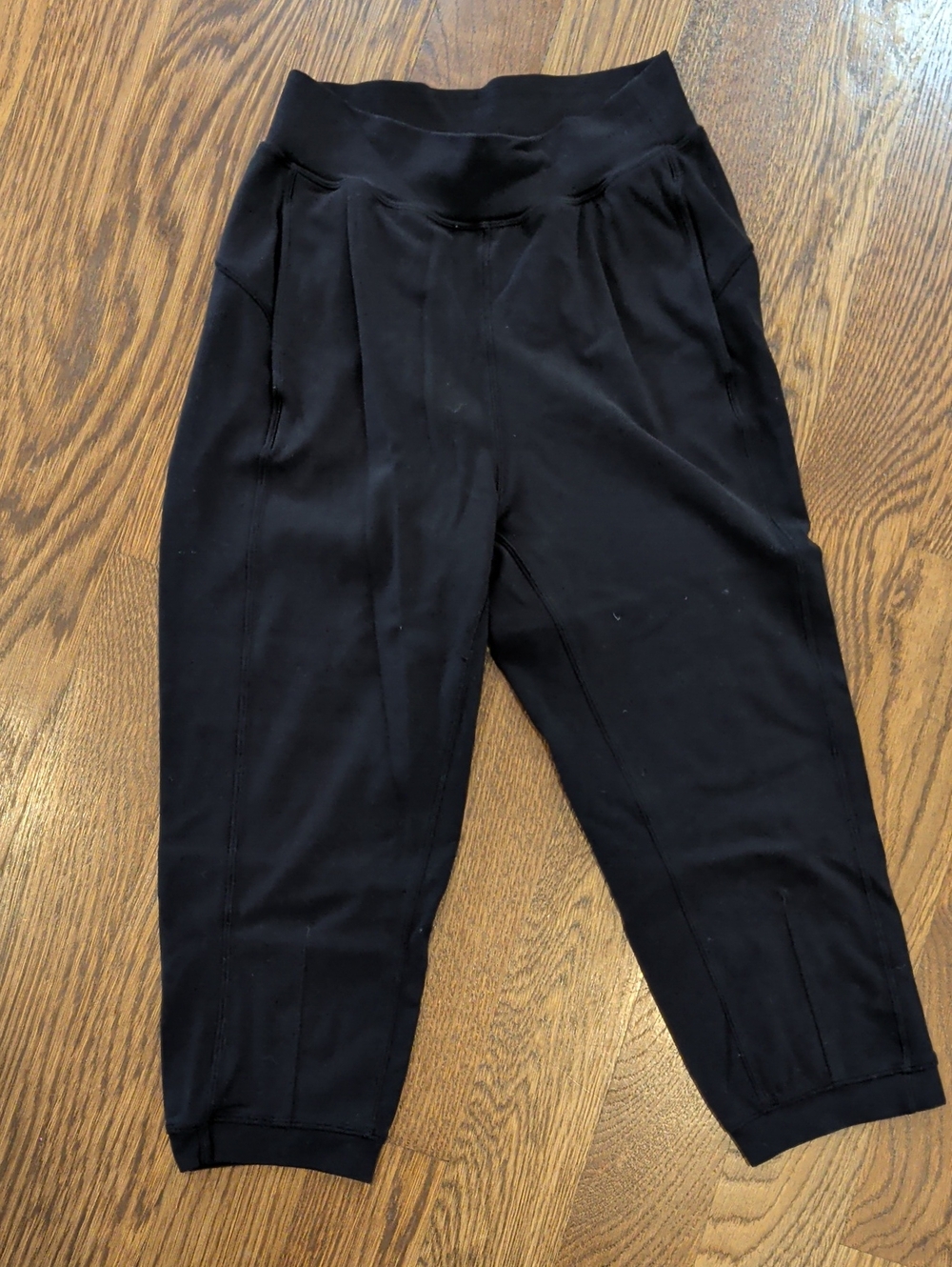 lululemon athletica Black Jogger Capris